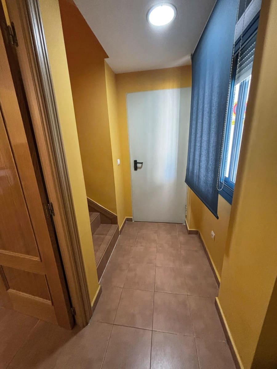 4 bedroom Terraced Villa for sale in Arroyo de la Encomienda with garage - € 452,500 (Ref: 10165206)