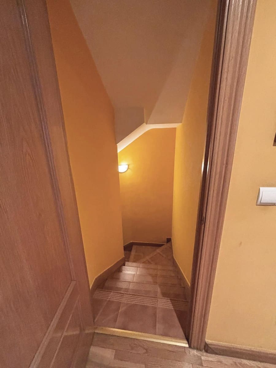 4 bedroom Terraced Villa for sale in Arroyo de la Encomienda with garage - € 452,500 (Ref: 10165206)