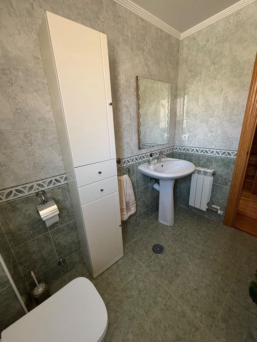 4 bedroom Terraced Villa for sale in Arroyo de la Encomienda with garage - € 452,500 (Ref: 10165206)