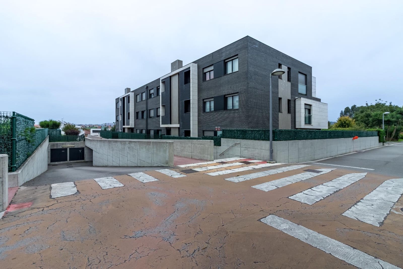 2 soverom Leilighet til salgs i Santander med svømmebasseng garasje - € 370 000 (Ref: 10165207)