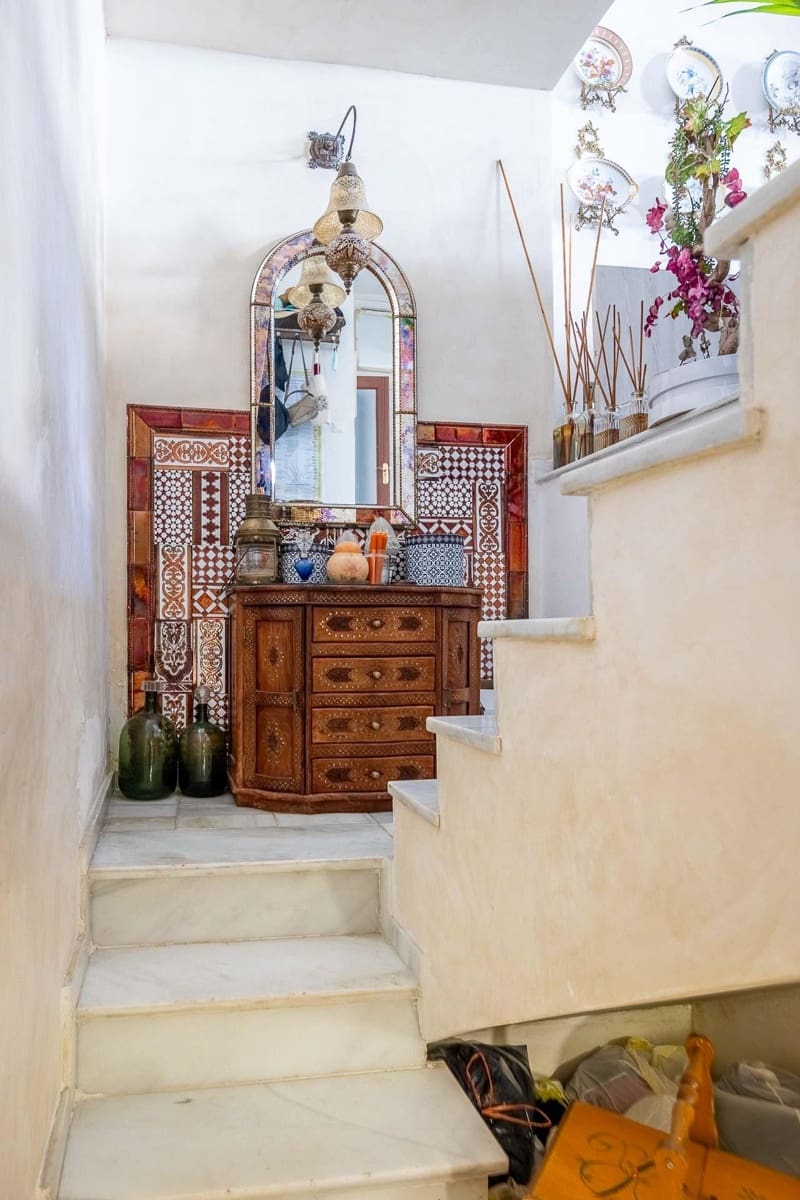 6 makuuhuone Rivitalo myytävänä paikassa Sevilla kaupunki - 999 000 € (Ref: 10165208)