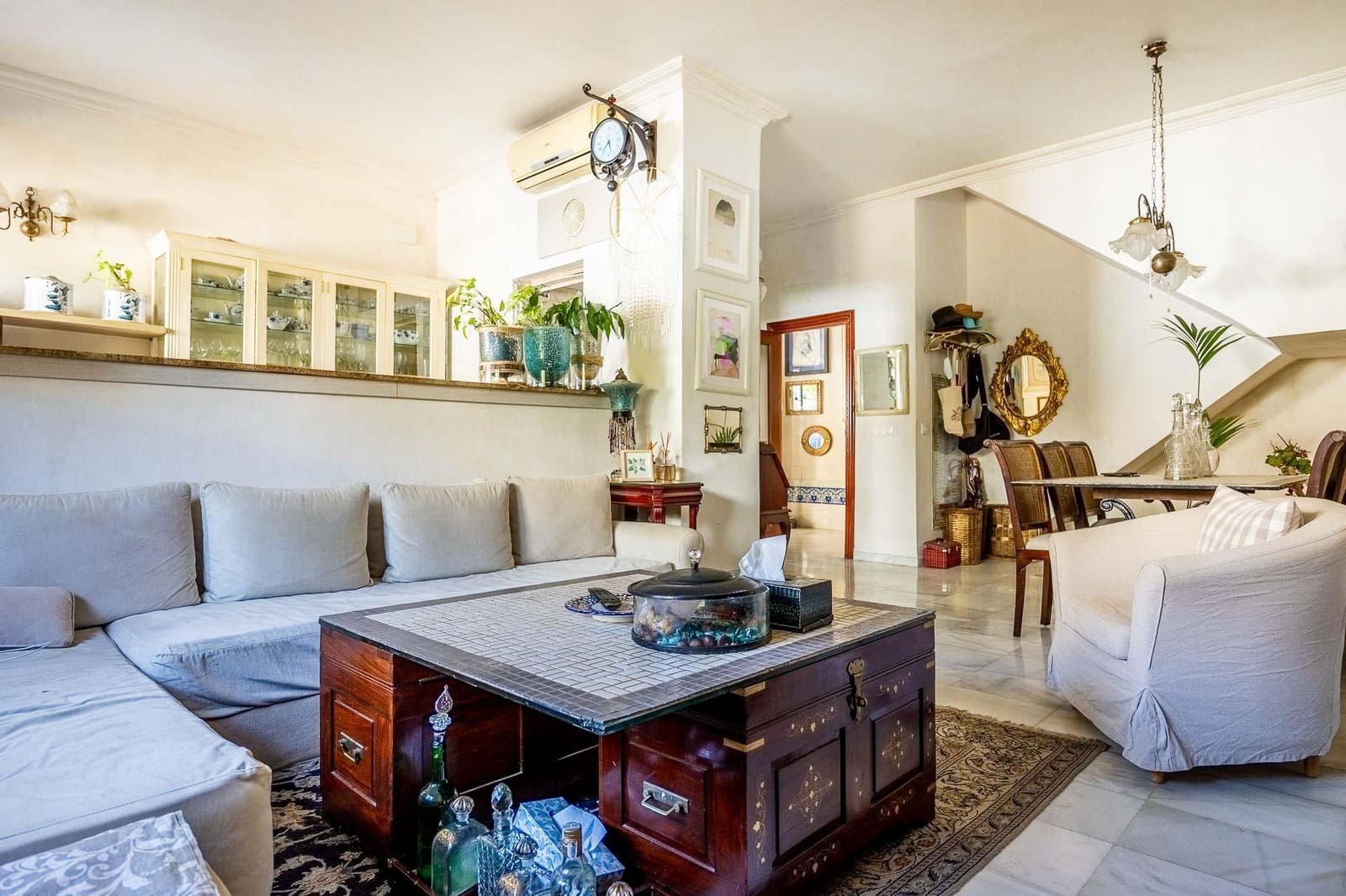 6 makuuhuone Rivitalo myytävänä paikassa Sevilla kaupunki - 999 000 € (Ref: 10165208)