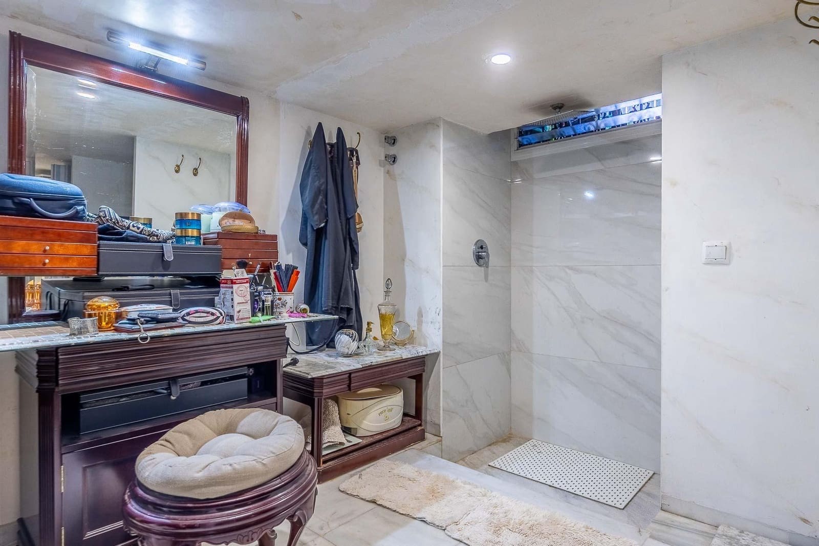 6 makuuhuone Rivitalo myytävänä paikassa Sevilla kaupunki - 999 000 € (Ref: 10165208)