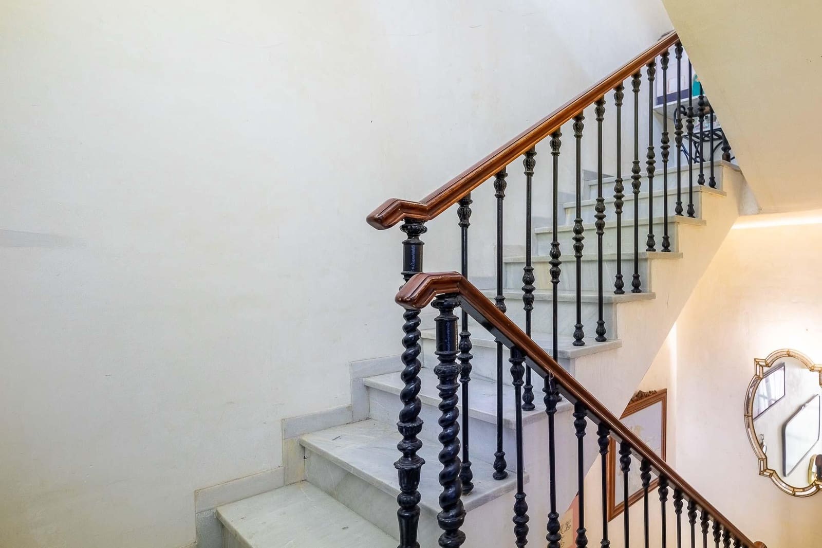 6 makuuhuone Rivitalo myytävänä paikassa Sevilla kaupunki - 999 000 € (Ref: 10165208)
