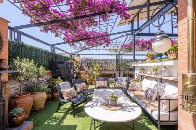 6 makuuhuone Rivitalo myytävänä paikassa Sevilla kaupunki - 999 000 € (Ref: 10165208)