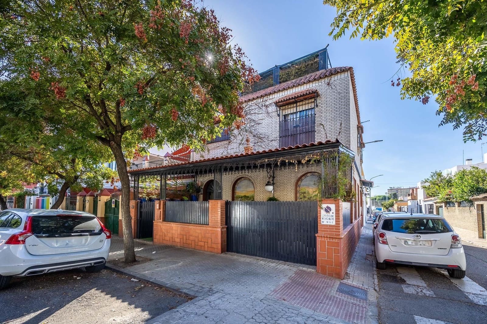 6 makuuhuone Rivitalo myytävänä paikassa Sevilla kaupunki - 999 000 € (Ref: 10165208)