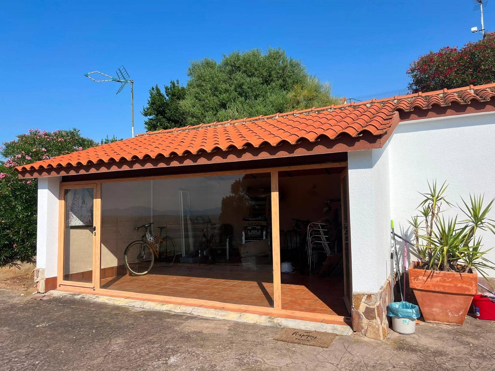 3 bedroom Villa for sale in Don Benito with pool garage - € 450,000 (Ref: 10166848)