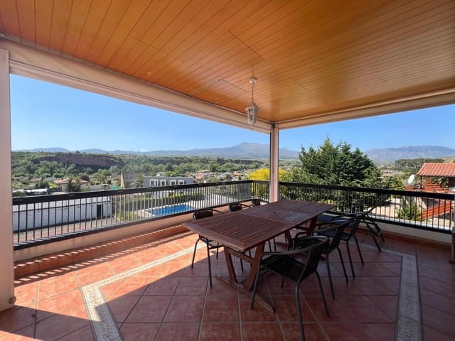 14 bedroom Villa for sale in Arnedo with pool garage - € 950,000 (Ref: 10173850)