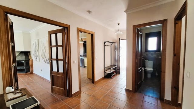 5 bedroom Villa for sale in Júzcar with garage - € 385,000 (Ref: 10177387)