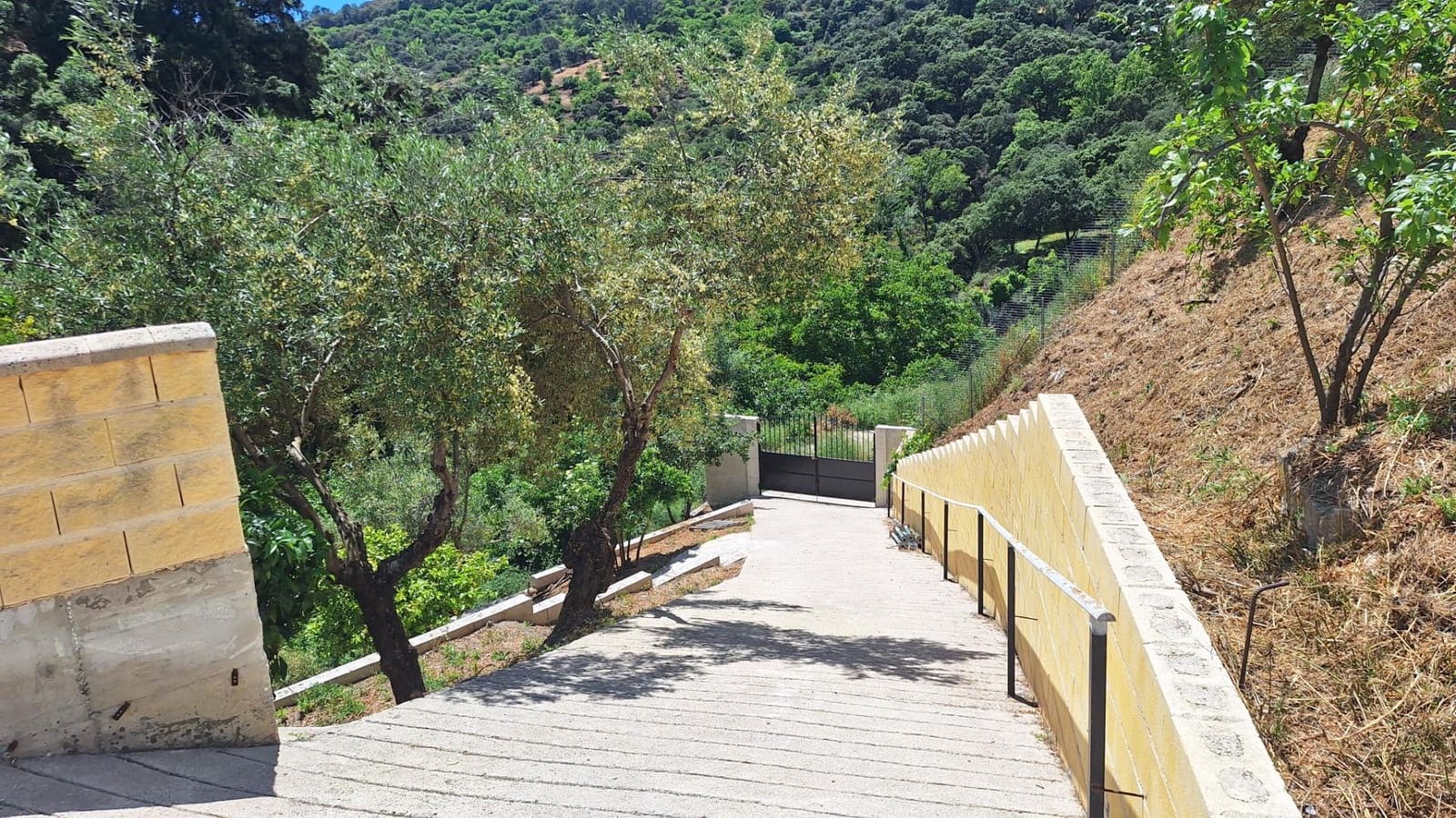 Chalet de 5 habitaciones en Júzcar en venta con garaje - 385.000 € (Ref: 10177387)