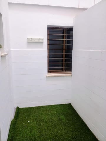 2 slaapkamer Flat te koop in Huelva stad - € 260.000 (Ref: 10180799)