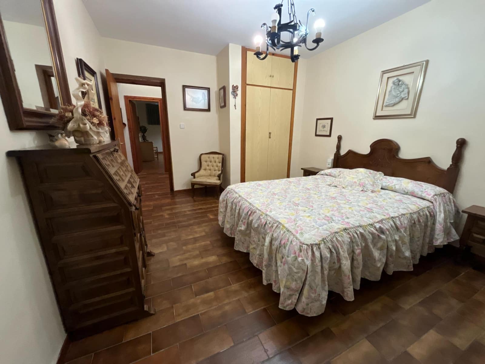 Chalet de 6 habitaciones en Tudela de Duero en venta con piscina garaje - 620.000 € (Ref: 10184853)