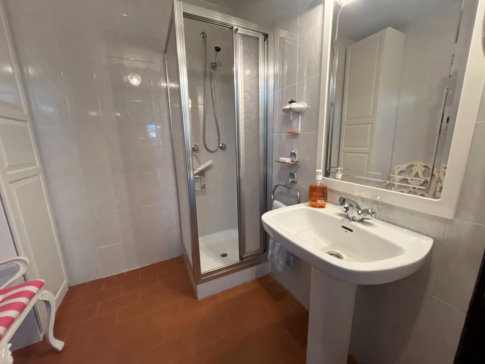 Chalet de 6 habitaciones en Tudela de Duero en venta con piscina garaje - 620.000 € (Ref: 10184853)