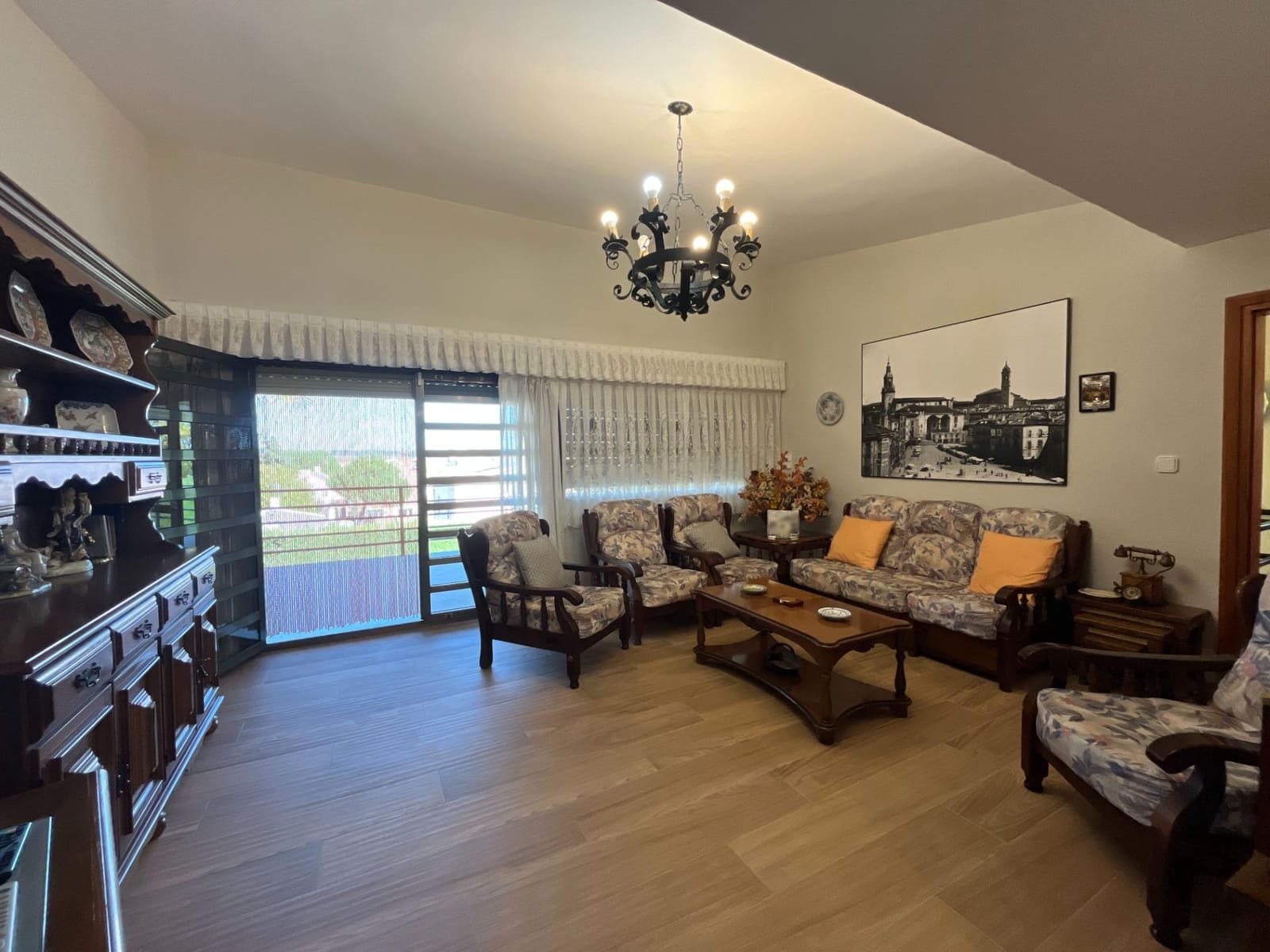 Chalet de 6 habitaciones en Tudela de Duero en venta con piscina garaje - 620.000 € (Ref: 10184853)