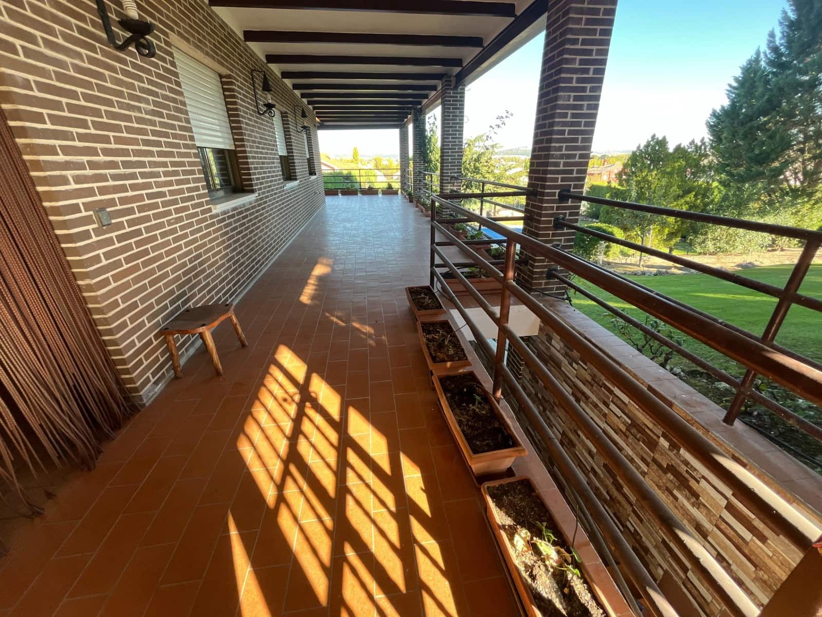 Chalet de 6 habitaciones en Tudela de Duero en venta con piscina garaje - 620.000 € (Ref: 10184853)