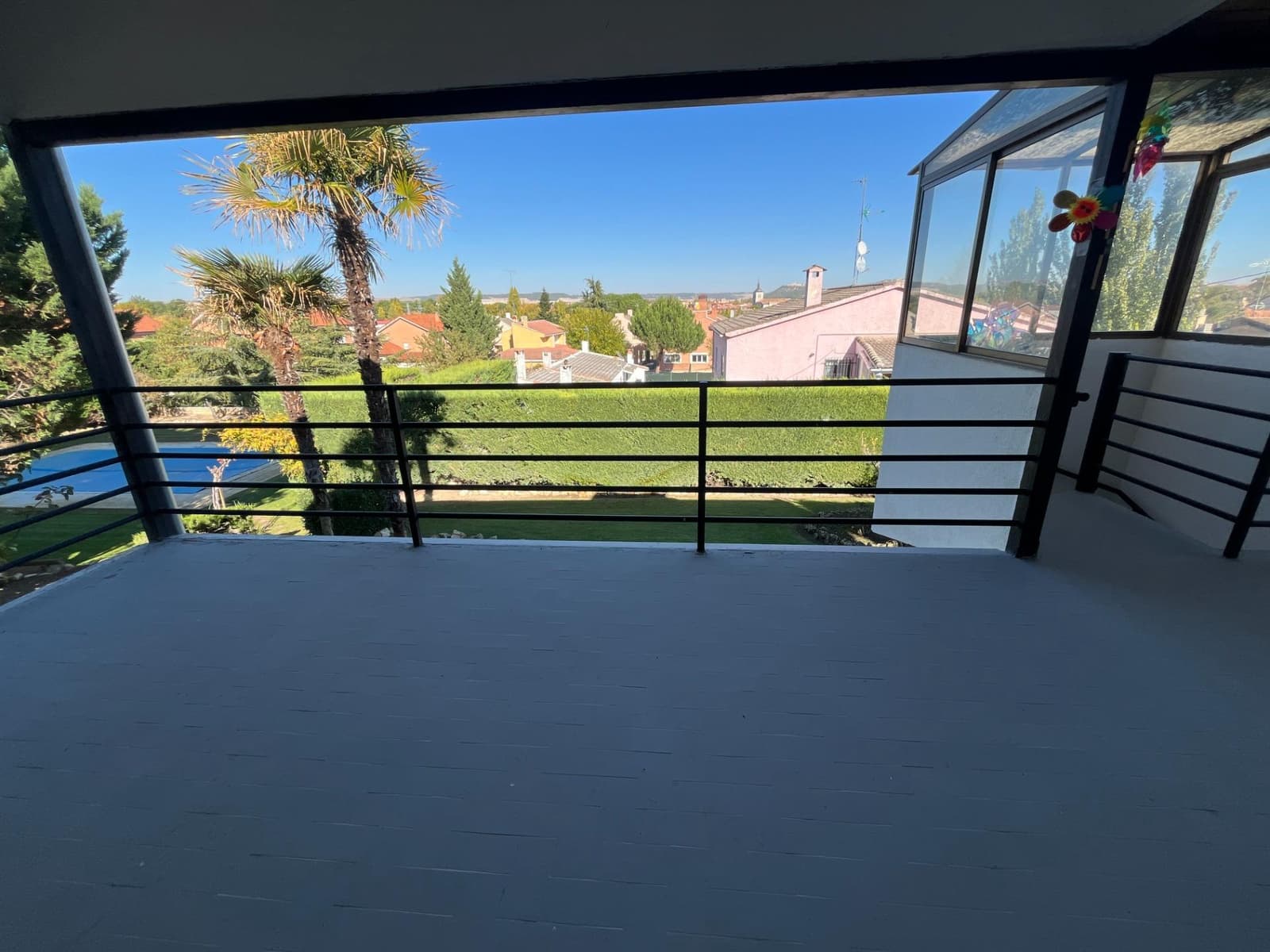 Chalet de 6 habitaciones en Tudela de Duero en venta con piscina garaje - 620.000 € (Ref: 10184853)