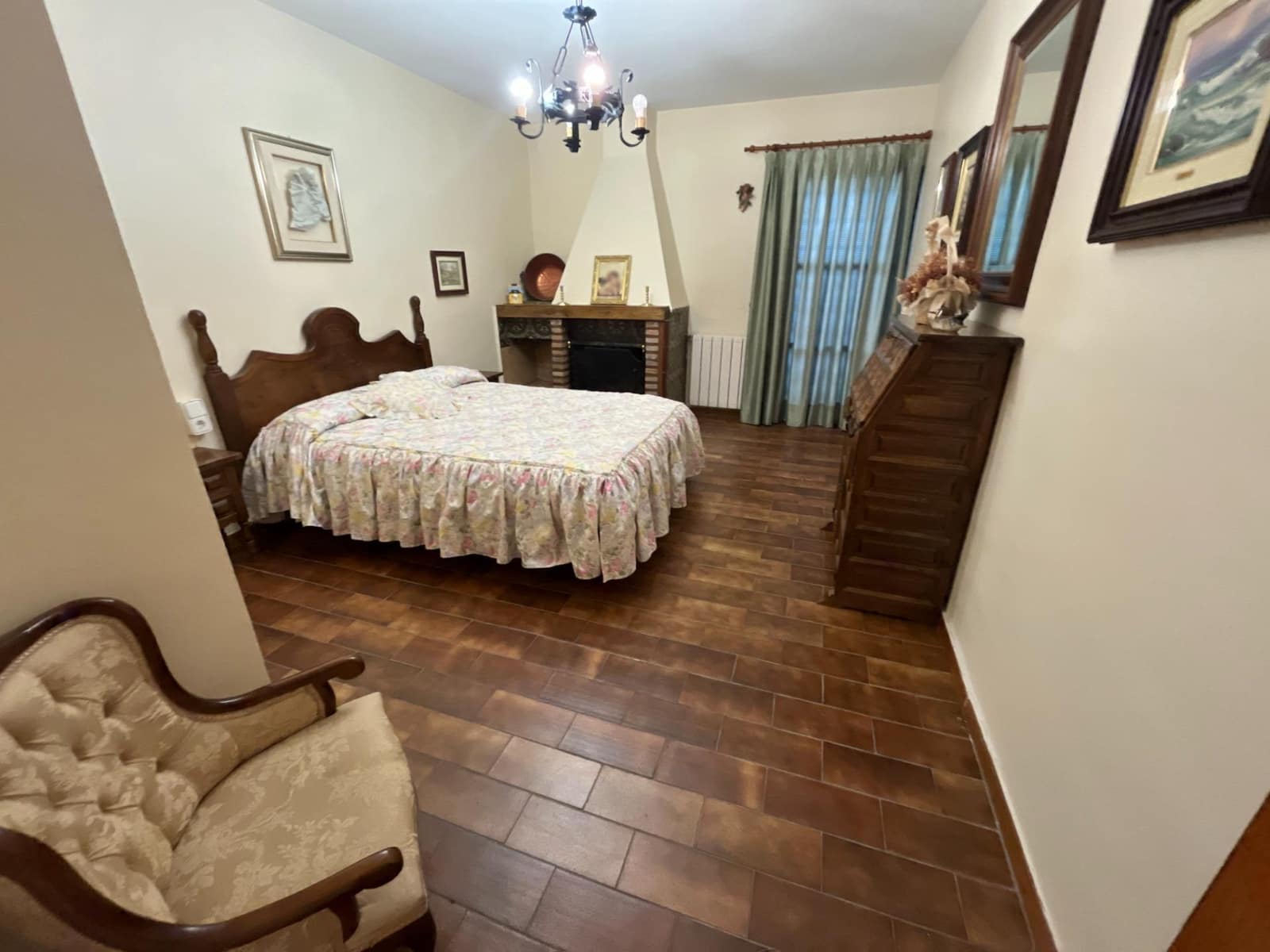 Chalet de 6 habitaciones en Tudela de Duero en venta con piscina garaje - 620.000 € (Ref: 10184853)