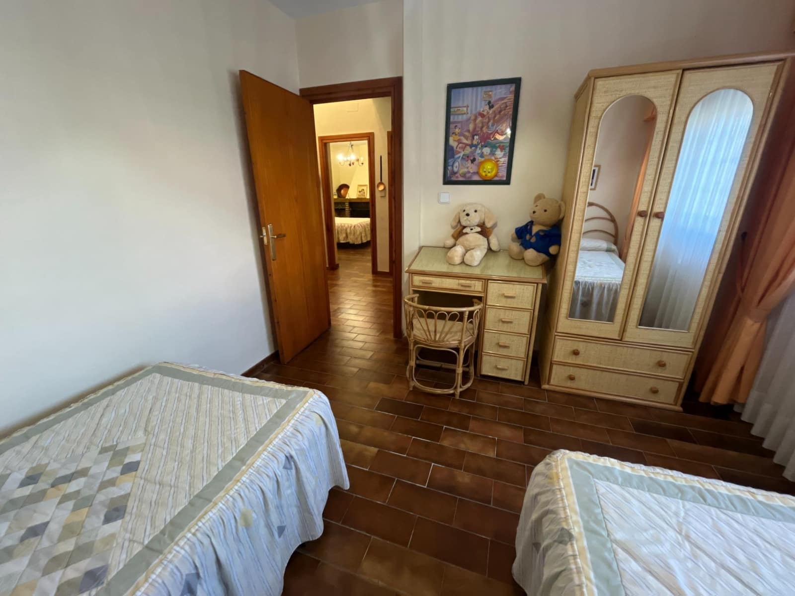 Chalet de 6 habitaciones en Tudela de Duero en venta con piscina garaje - 620.000 € (Ref: 10184853)