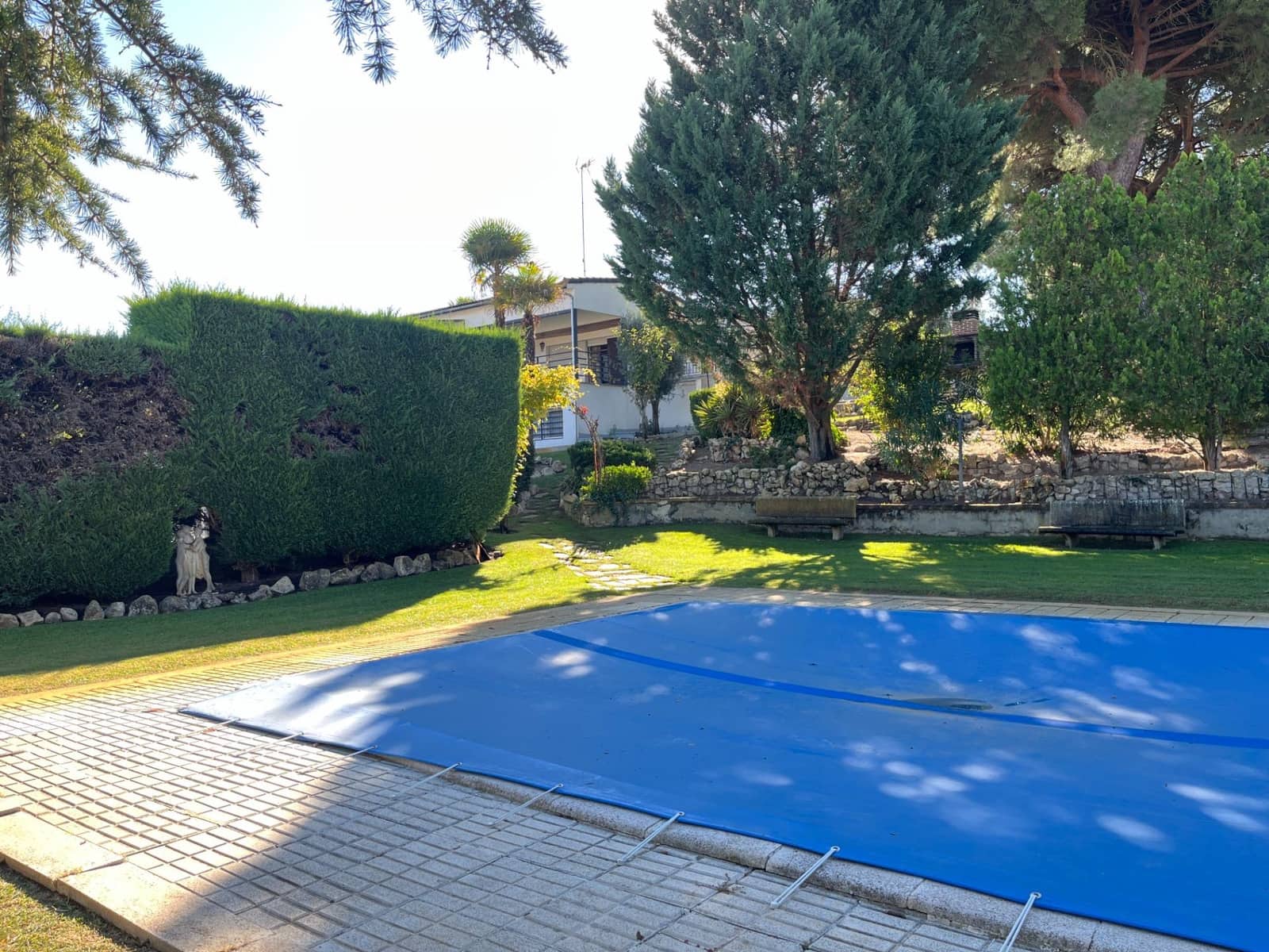 Chalet de 6 habitaciones en Tudela de Duero en venta con piscina garaje - 620.000 € (Ref: 10184853)