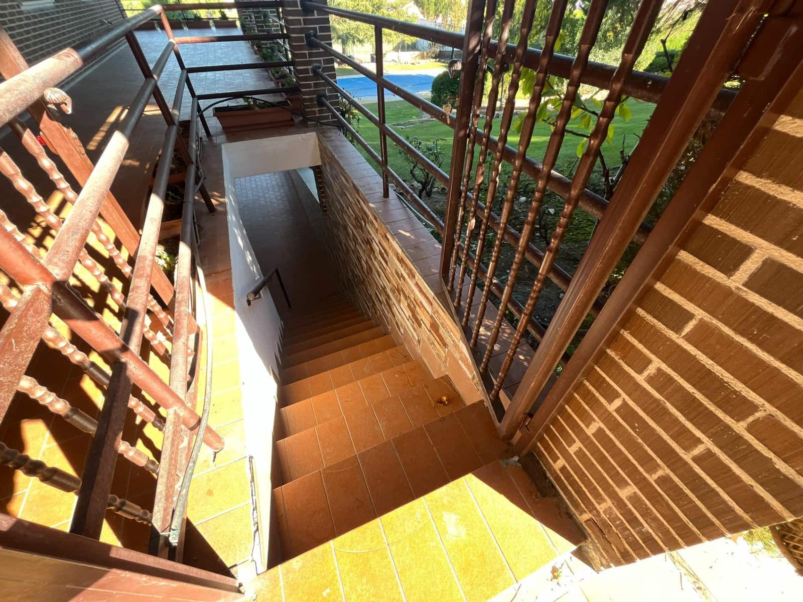 Chalet de 6 habitaciones en Tudela de Duero en venta con piscina garaje - 620.000 € (Ref: 10184853)