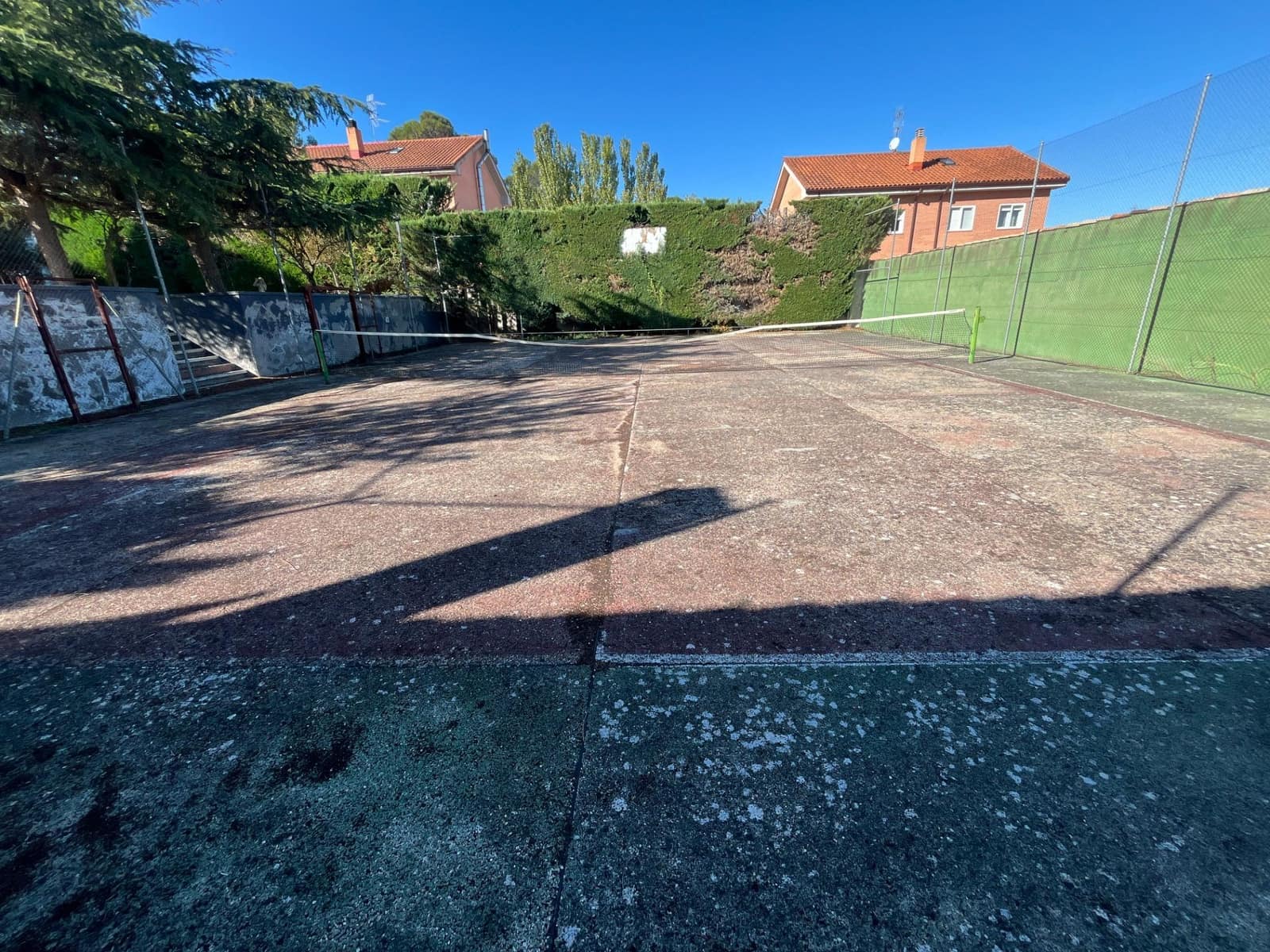 Chalet de 6 habitaciones en Tudela de Duero en venta con piscina garaje - 620.000 € (Ref: 10184853)