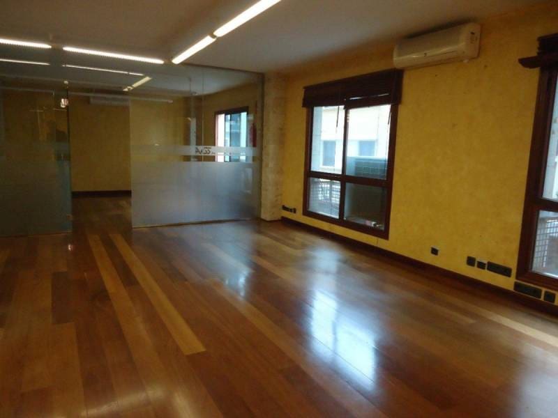 Kontor til salg i Las Palmas de Gran Canaria med garage - € 420.000 (Ref: 9119159)