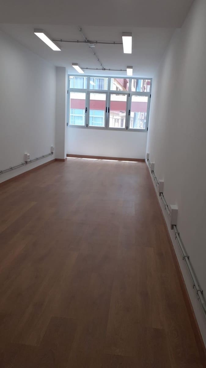 Biuro do wynajęcia w Las Palmas de Gran Canaria - 500 € (Ref: 9119161)