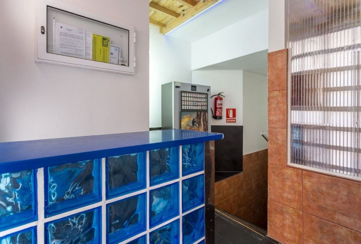 Commercieel te koop in Las Palmas de Gran Canaria - € 528.000 (Ref: 9119163)