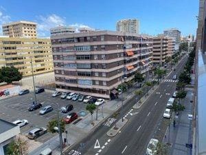 1 soveværelse Lejlighed til leje i Las Palmas de Gran Canaria - € 850 (Ref: 9119180)