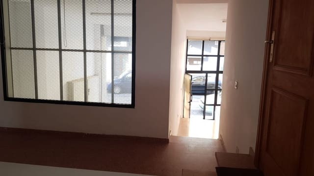 Gewerbe zu vermieten in Las Palmas de Gran Canaria - 850 € (Ref: 9119181)