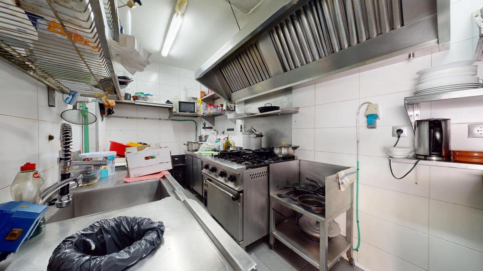 Kaupallinen myytävänä paikassa San Bartolome de Tirajana - 149 000 € (Ref: 9119182)