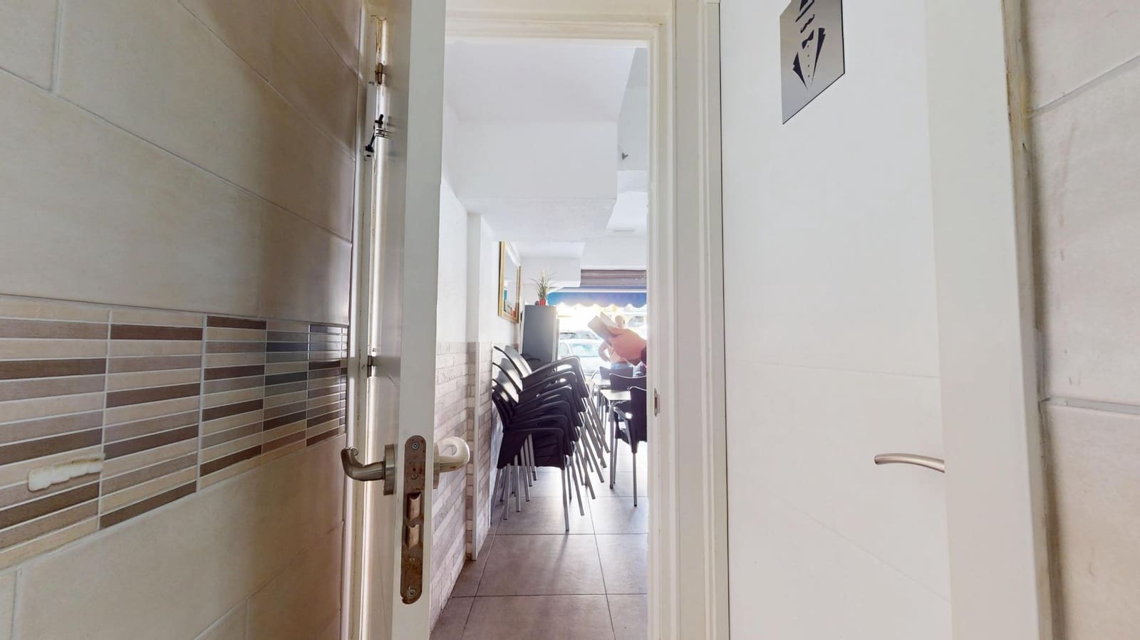 Kaupallinen myytävänä paikassa San Bartolome de Tirajana - 149 000 € (Ref: 9119182)