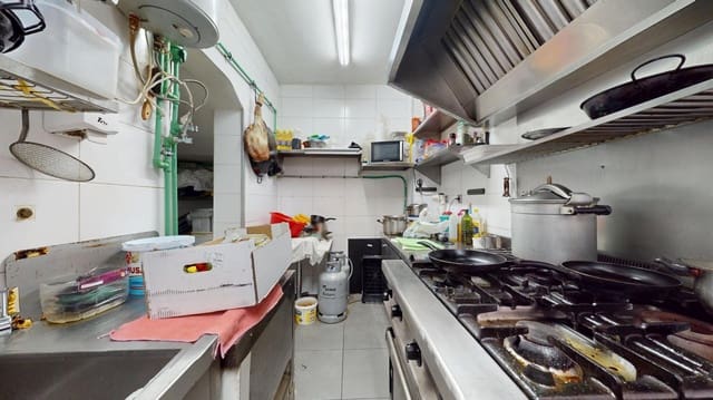 Commercial for sale in San Bartolomé de Tirajana - € 149,000 (Ref: 9119182)