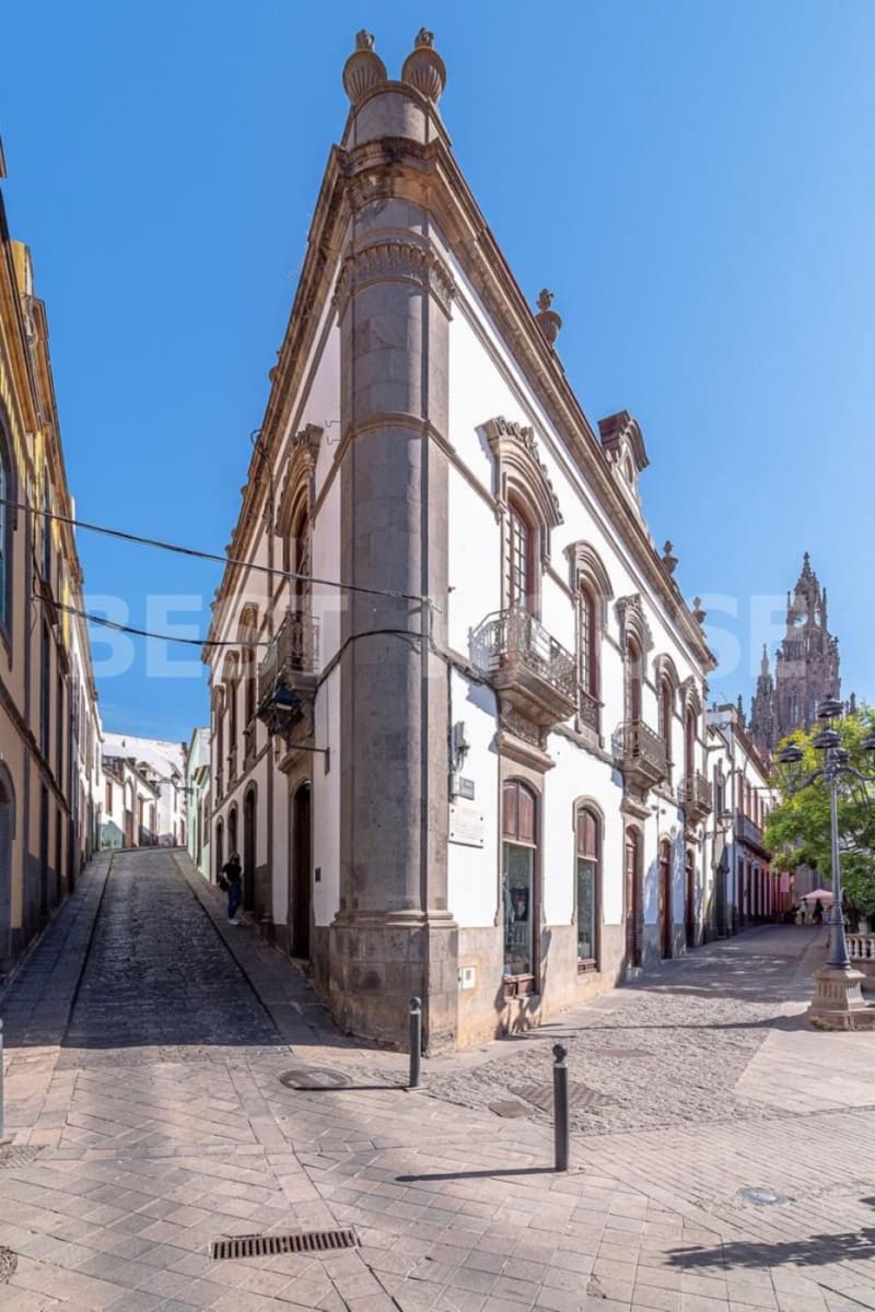 Byhus til salg i Arucas - € 526.000 (Ref: 9119185)