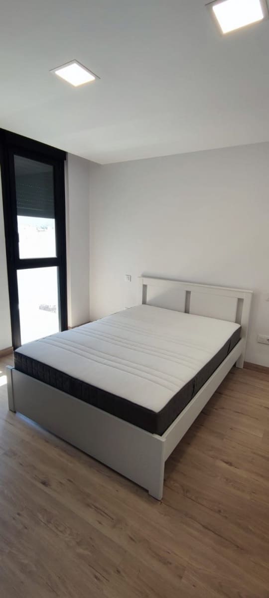 1 soverom Leilighet til leie i Las Palmas de Gran Canaria - € 900 (Ref: 9119188)