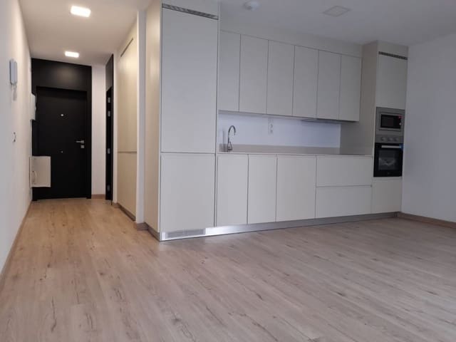 1 soveværelse Lejlighed til leje i Las Palmas de Gran Canaria - € 900 (Ref: 9119188)