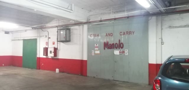 Commercial for sale in Playa del Inglés, San Bartolomé de Tirajana - € 400,000 (Ref: 9119190)