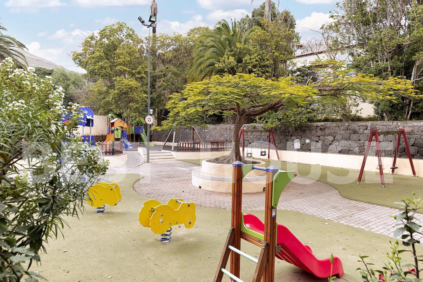 5 soveværelse Byhus til salg i Arucas - € 395.000 (Ref: 9119199)