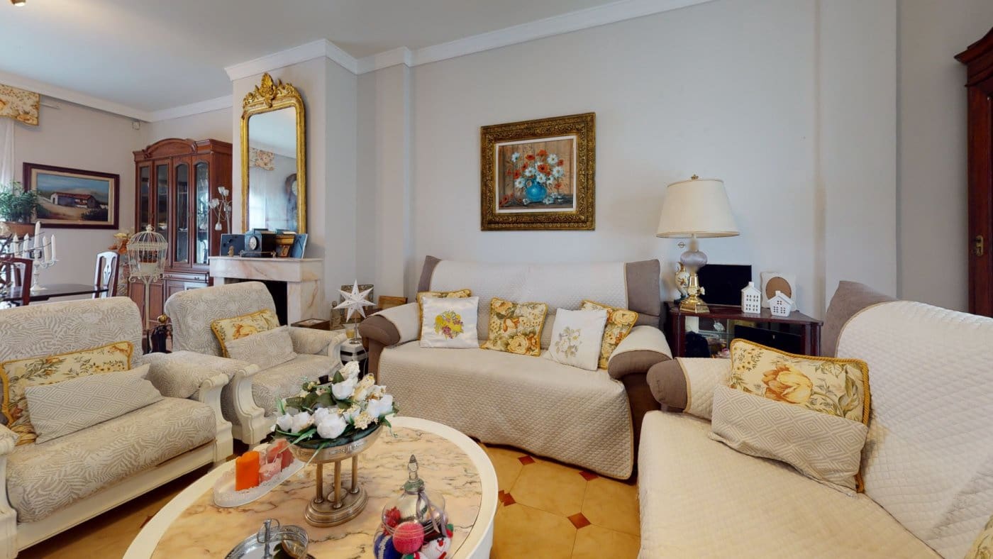 7 soveværelse Villa til salg i Las Palmas de Gran Canaria - € 735.000 (Ref: 9119202)