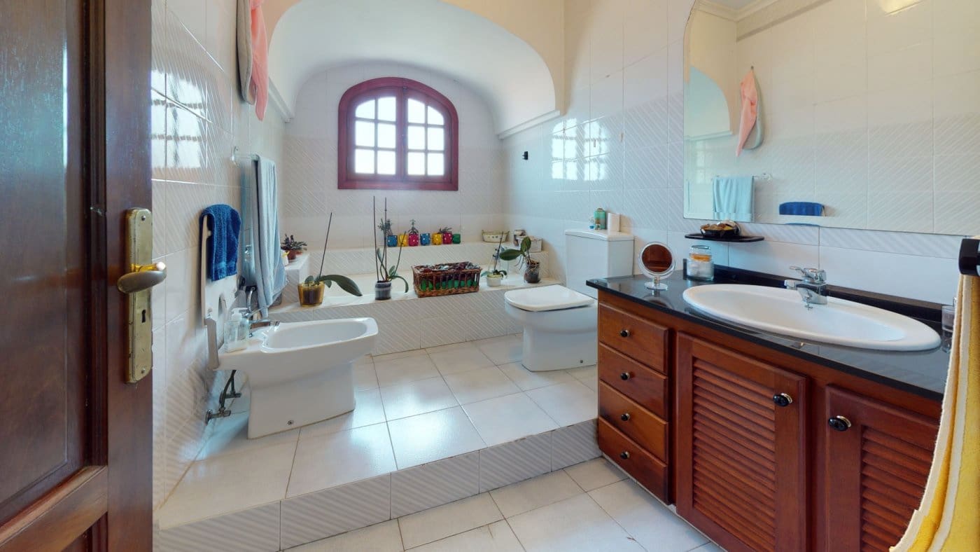 7 soveværelse Villa til salg i Las Palmas de Gran Canaria - € 735.000 (Ref: 9119202)