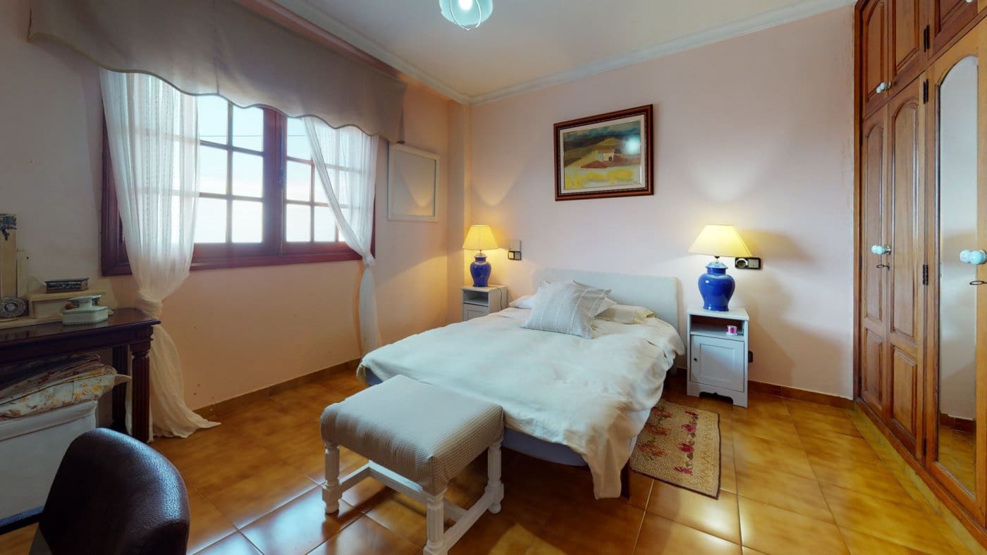 7 soveværelse Villa til salg i Las Palmas de Gran Canaria - € 735.000 (Ref: 9119202)