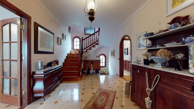 7 soverom Villa til salgs i Tafira, Las Palmas de Gran Canaria - € 735 000 (Ref: 9119202)