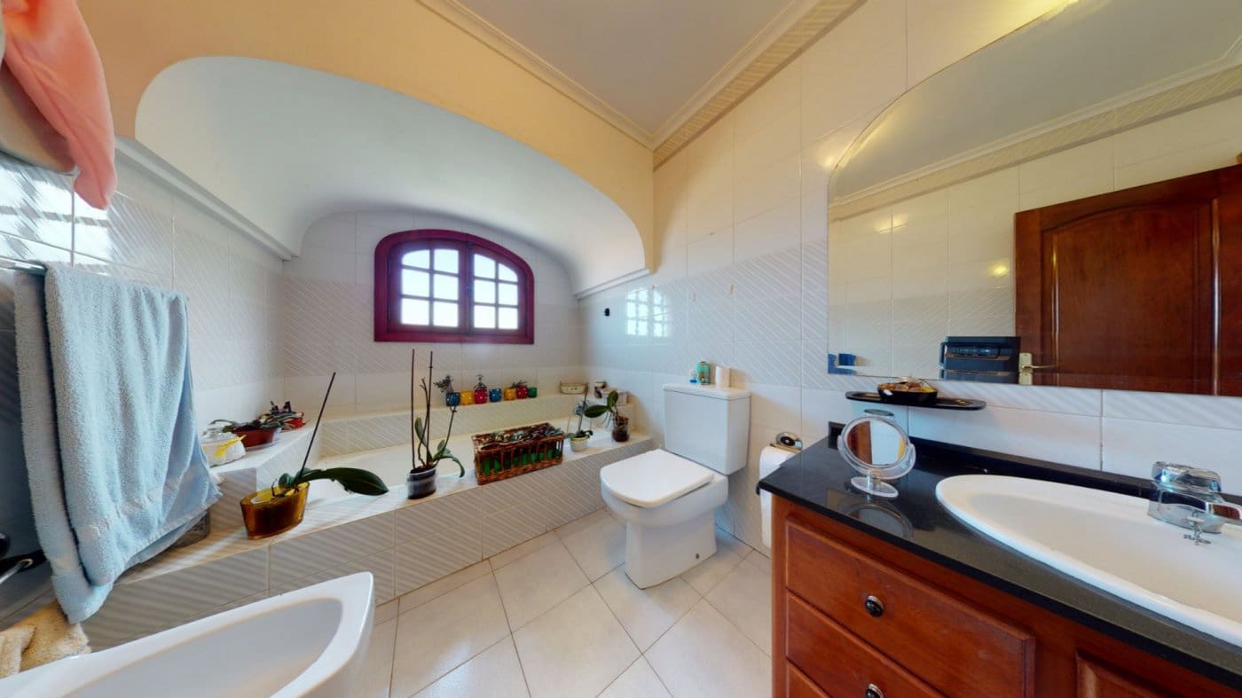 7 soveværelse Villa til salg i Las Palmas de Gran Canaria - € 735.000 (Ref: 9119202)