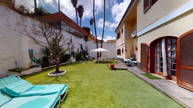 7 soverom Villa til salgs i Tafira, Las Palmas de Gran Canaria - € 735 000 (Ref: 9119202)