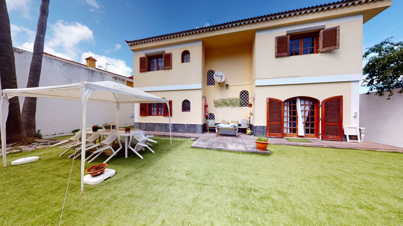 7 soveværelse Villa til salg i Las Palmas de Gran Canaria - € 735.000 (Ref: 9119202)
