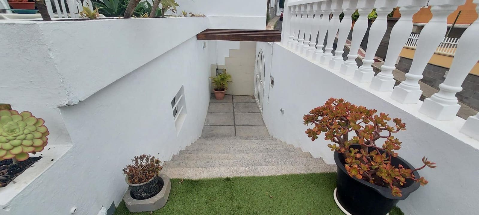 7 soveværelse Villa til salg i Las Palmas de Gran Canaria - € 735.000 (Ref: 9119202)
