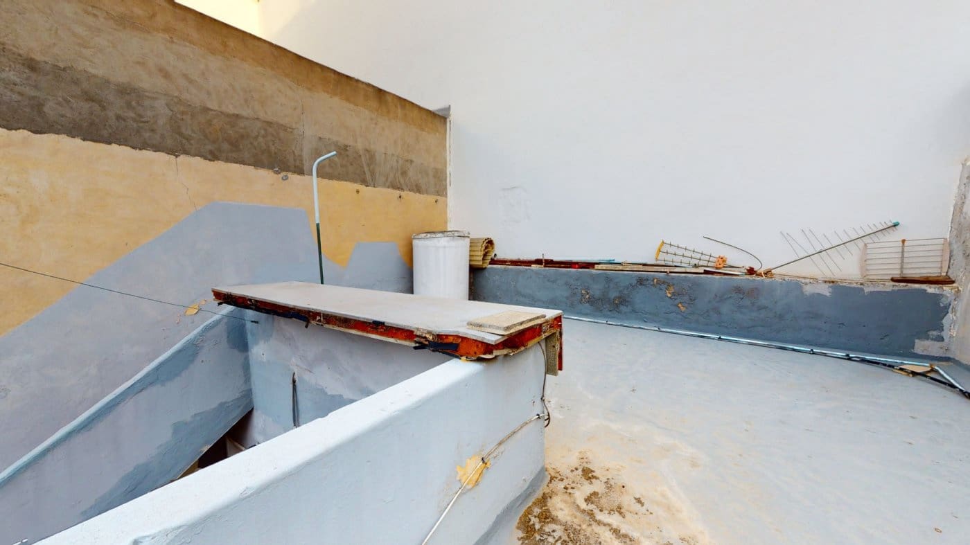 Ruine zu verkaufen in Las Palmas de Gran Canaria - 372.000 € (Ref: 9119205)