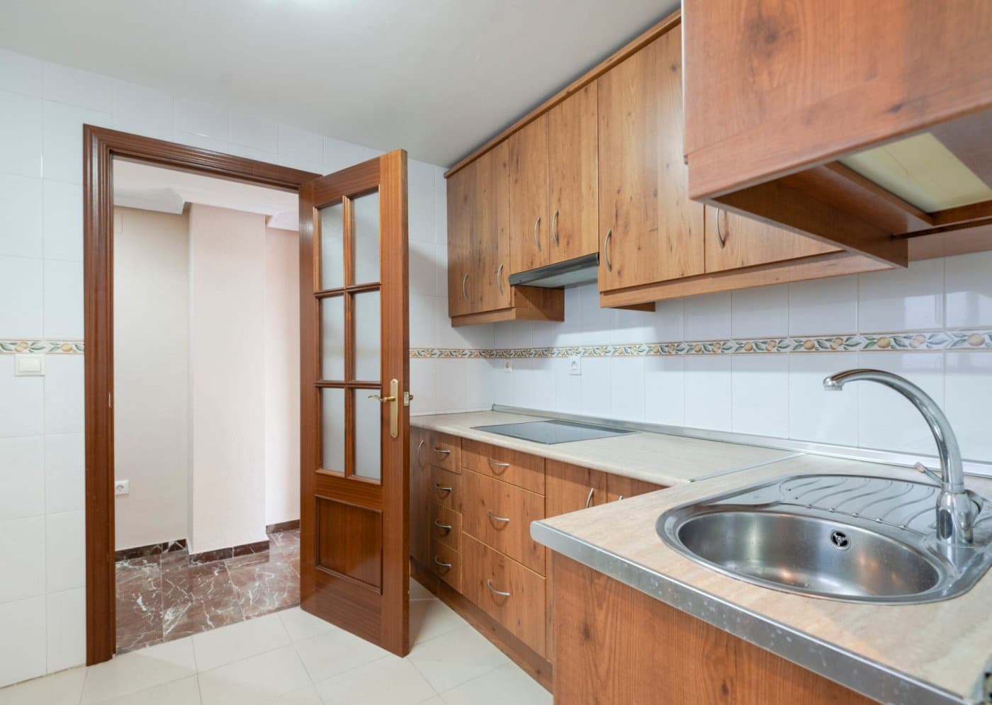 3 soveværelse Lejlighed til salg i Jaen by - € 180.000 (Ref: 9119217)