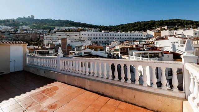 6 soveværelse Villa til salg i Jaén by med garage - € 315.000 (Ref: 9119218)