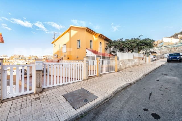 4 soveværelse Byhus til salg i Mogán med garage - € 490.000 (Ref: 9119219)